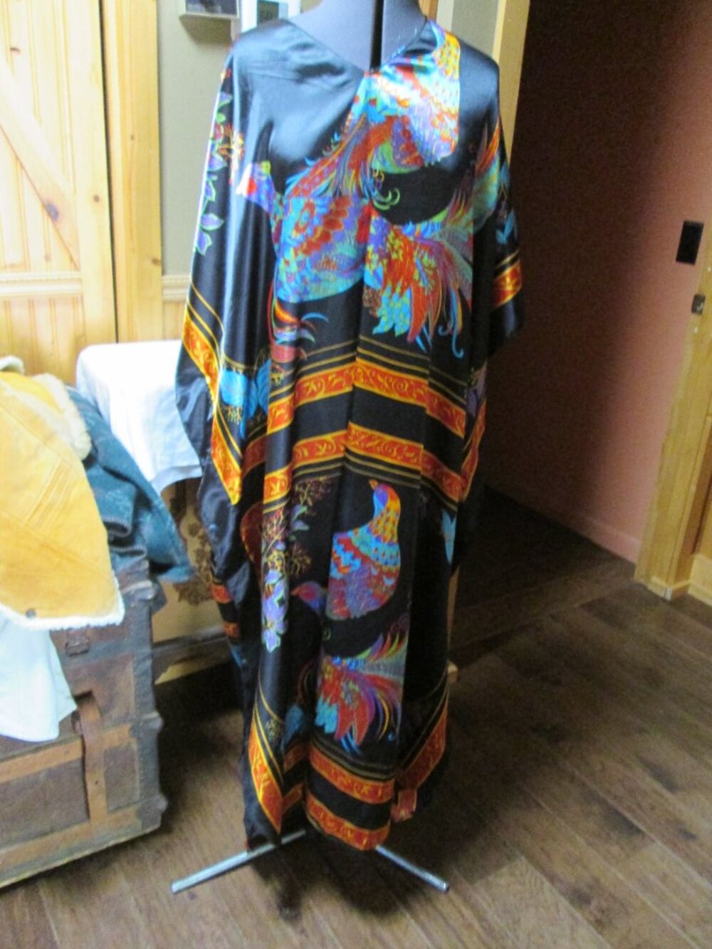 NWT Winlar Kaftan loungewear patio dress beach one size Peacocks
